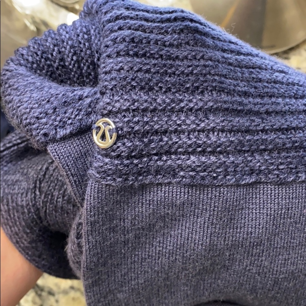 NWOT LULULEMON Leg warmers